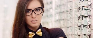 chica con gafas de graduacion